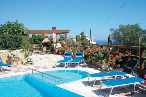 Nostimon Emar in Λουρδάτα — foto 2