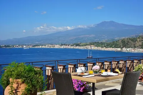 Unahotels Capotaormina in Taormina — foto 25
