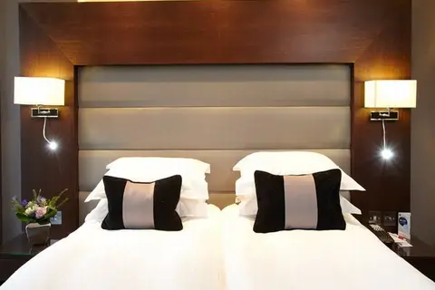 Park Grand London Heathrow in Londen — foto 6