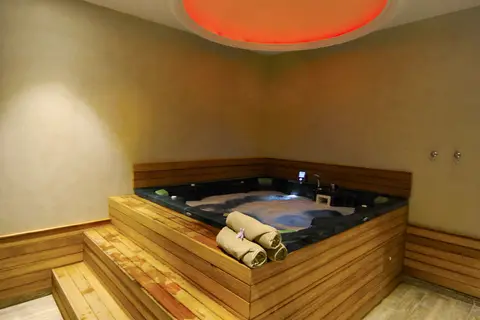 Esila Termal Hotel & Spa in Termal, foto 12