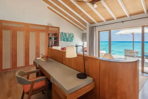 NH Collection Maldives Reethi Resort in Fonimagoodhoo — foto 17
