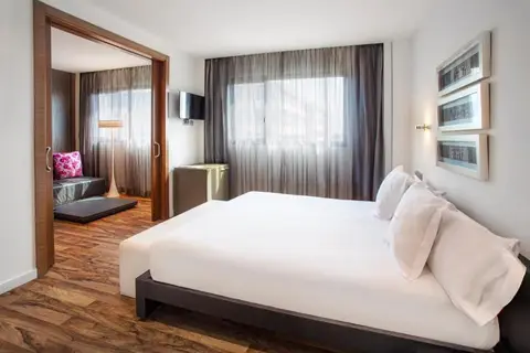 Hotel Táctica in Paterna — foto 7