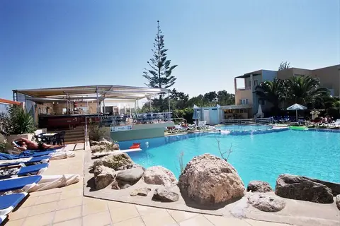 Futura Hotel in Máleme — foto 18
