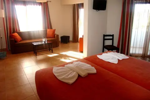 Aphrodite Hotel in Μόλυβος — foto 25