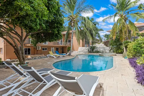 Curinjo Resort in Carawaraweg — foto 13