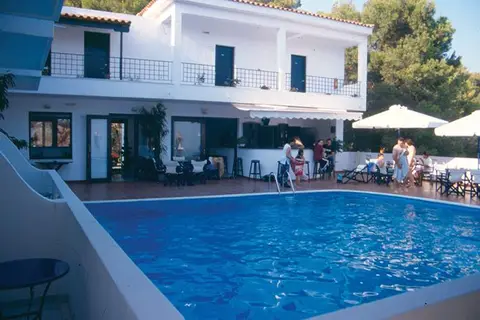 Atrium of Alonissos in Patitiri — foto 8