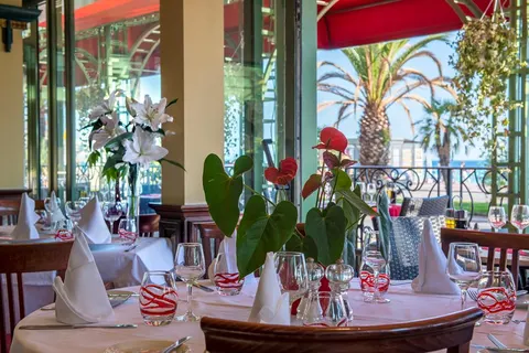 West End Nice foto 1