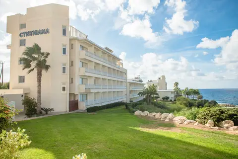 Cynthiana Beach in Paphos — foto 8