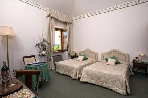 Hotel Villa San Lucchese in Poggibonsi — foto 4