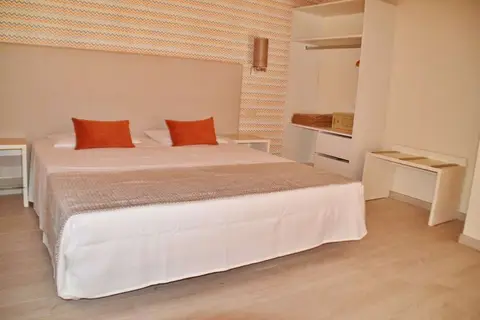 Hotel Ouril Julia in Santa Maria