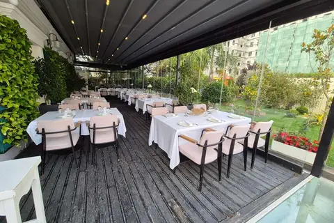 Flower Hotel in Golem, foto 6