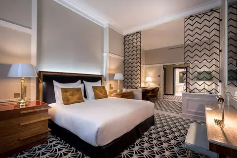 Maison Albar Hotels Le Monumental Palace in Porto