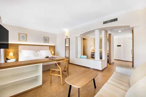 Viva Cala Mesquida Suites & Spa in Capdepera — foto 4