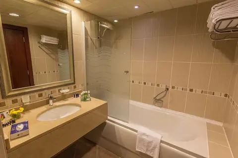 Merit Park Hotel & Casino in Karaoğlanoğlu Caddesi, Girne — foto 29