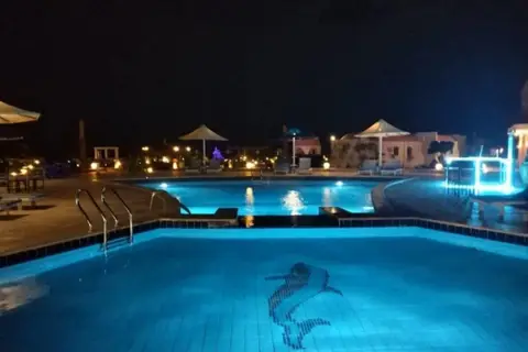 Dolphin Continental Hotel in القصير — foto 16