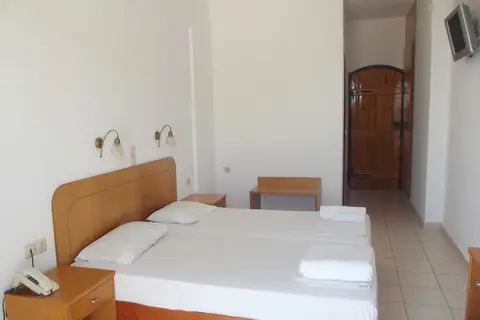 Hotel Adonis in Αγία Γαλήνη — foto 8