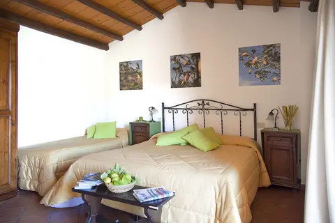 Azienda Agrituristica Bergi in Castelbuono — foto 22