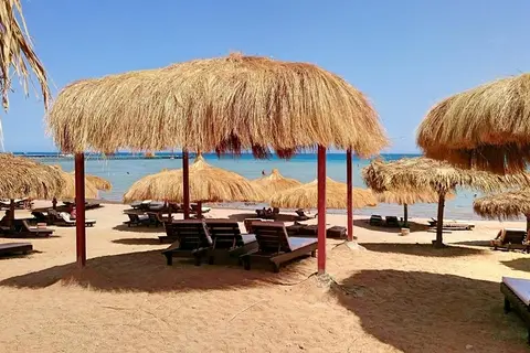 Caves Beach Resort in Al Ahia', foto 4
