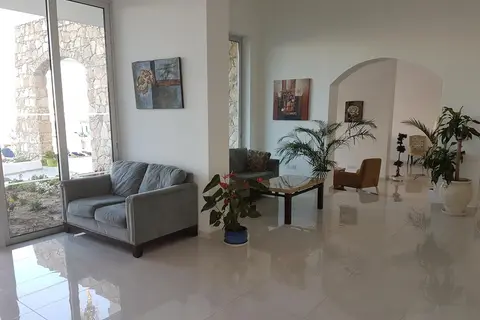 Melini Hotel Suites in Paralimni, foto 27