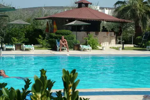 Hotel Babaylon in Çeşme — foto 2