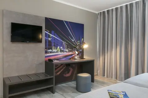 Hotel Berlin Lichtenberg in Berlijn — foto 10