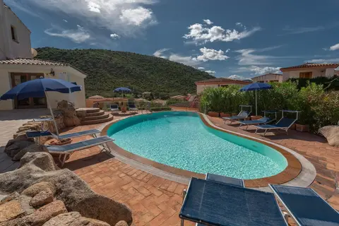 Appartementen Residence Bouganvillage in Tanaunella — foto 23