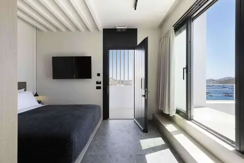Cubic Hotel in Ορνός — foto 12