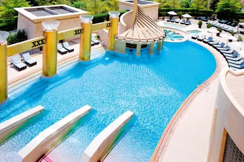 Raffles Dubai in Dubai — foto 2