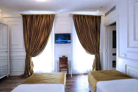 Eler Hotel in Tirana — foto 17