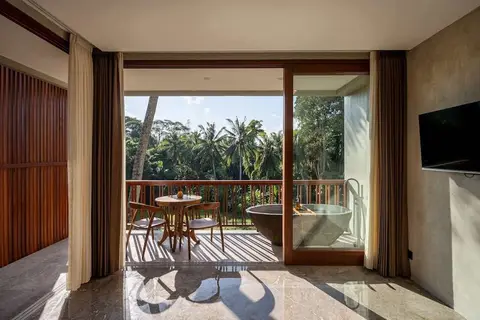 Unagi Wooden Villas by Emana in Sukawati — foto 17