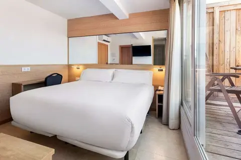 B&B Hotel Tarragona Centro Urbis in Tarragona — foto 5