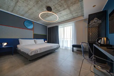IKYK Hotel in San Ġiljan — foto 26