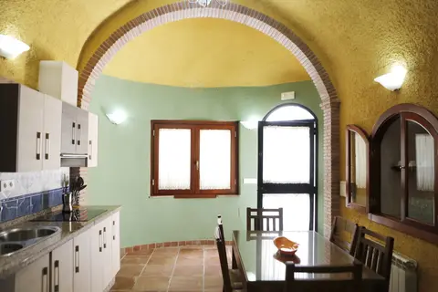 Cuevas La Granja in Benalúa — foto 22