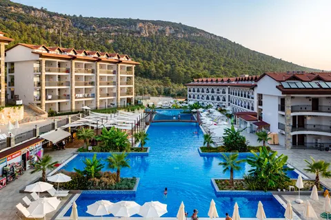 Ramada Resort Akbuk in Didim
