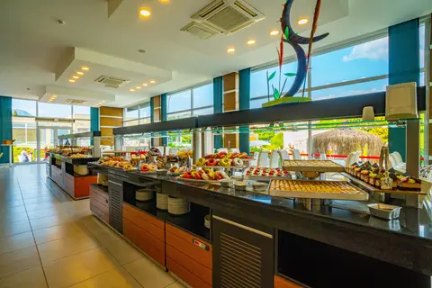 Karya Family Resort Hotel in Menderes — foto 14