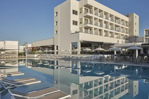 Atlantica Sungarden Park in Ayia Napa — foto 13
