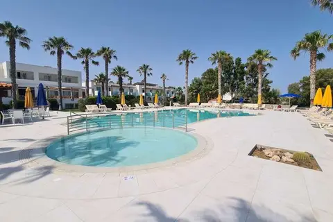 Irina Beach Hotel in Zipari