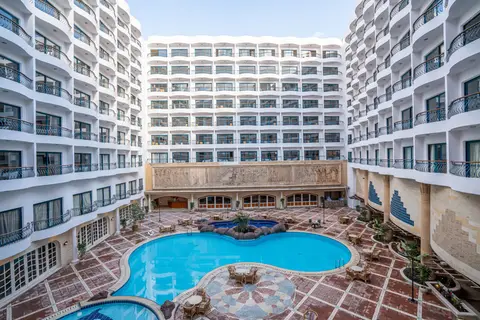 Azal Pyramids Hotel in Gizeh