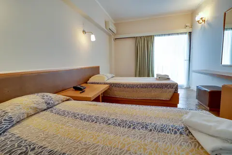Calamos Beach Hotel in Athene — foto 14