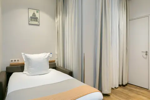 Hotel Magenta 38 by HappyCulture in Parijs — foto 20