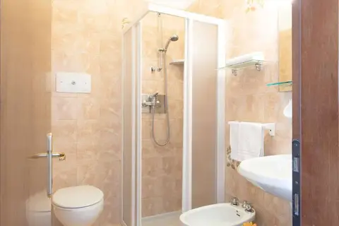 Village Hotel Lucia in Tremosine sul Garda — foto 11