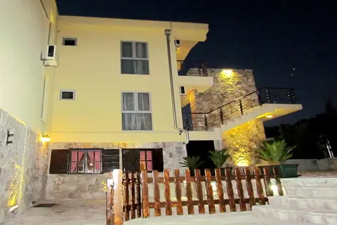 Hotel Crnogorska Kuca in Podgorica