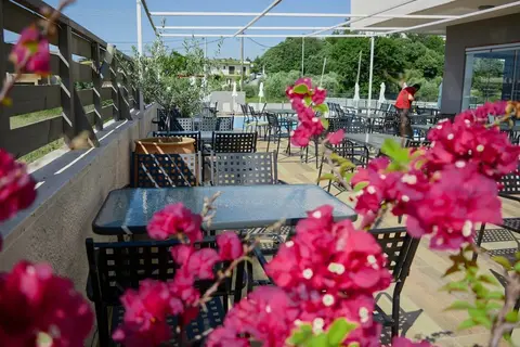 Ivory Hotel in Θεολόγος — foto 6