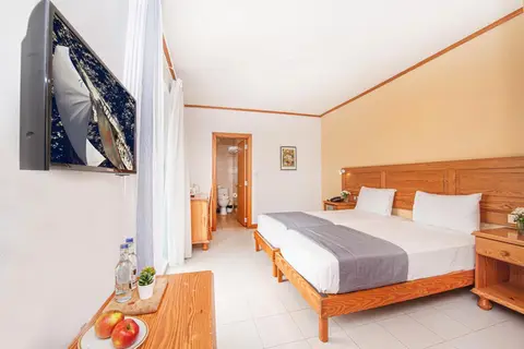 Gillieru Harbour Hotel in San Pawl il-Baħar — foto 17