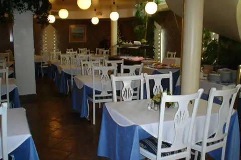 Villa Laredo in Fuengirola — foto 17