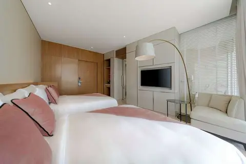 FIVE Jumeirah Village Dubai in FIVE Jumeirah Village — foto 23