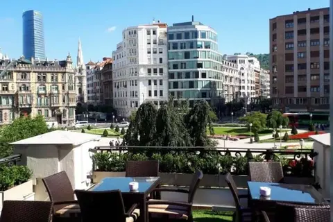 Carlton in Bilbao — foto 18