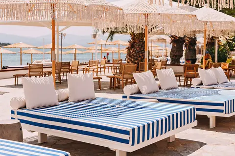 Brown Beach Evia Island in Αμάρυνθος — foto 7