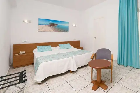 Hotel Tropical Ibiza in Sant Antoni de Portmany — foto 13
