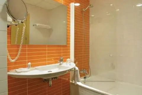 Blu Hotel Pamplona in Valle de Elorz / Elortzibar — foto 23